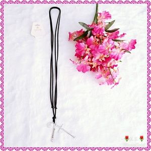 ⬇️$25 Fashion Necklace Cross 'Blessed' Pendants